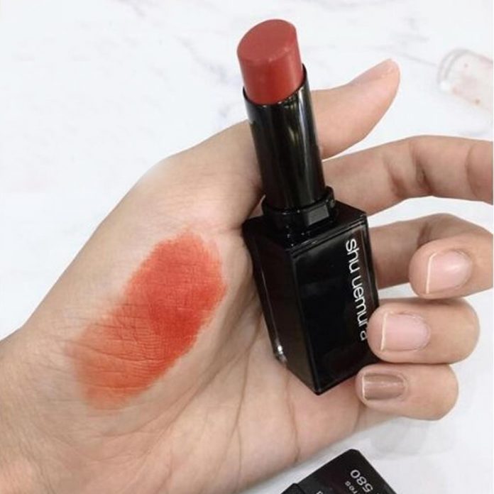 5 best coral lipstick shades for summer